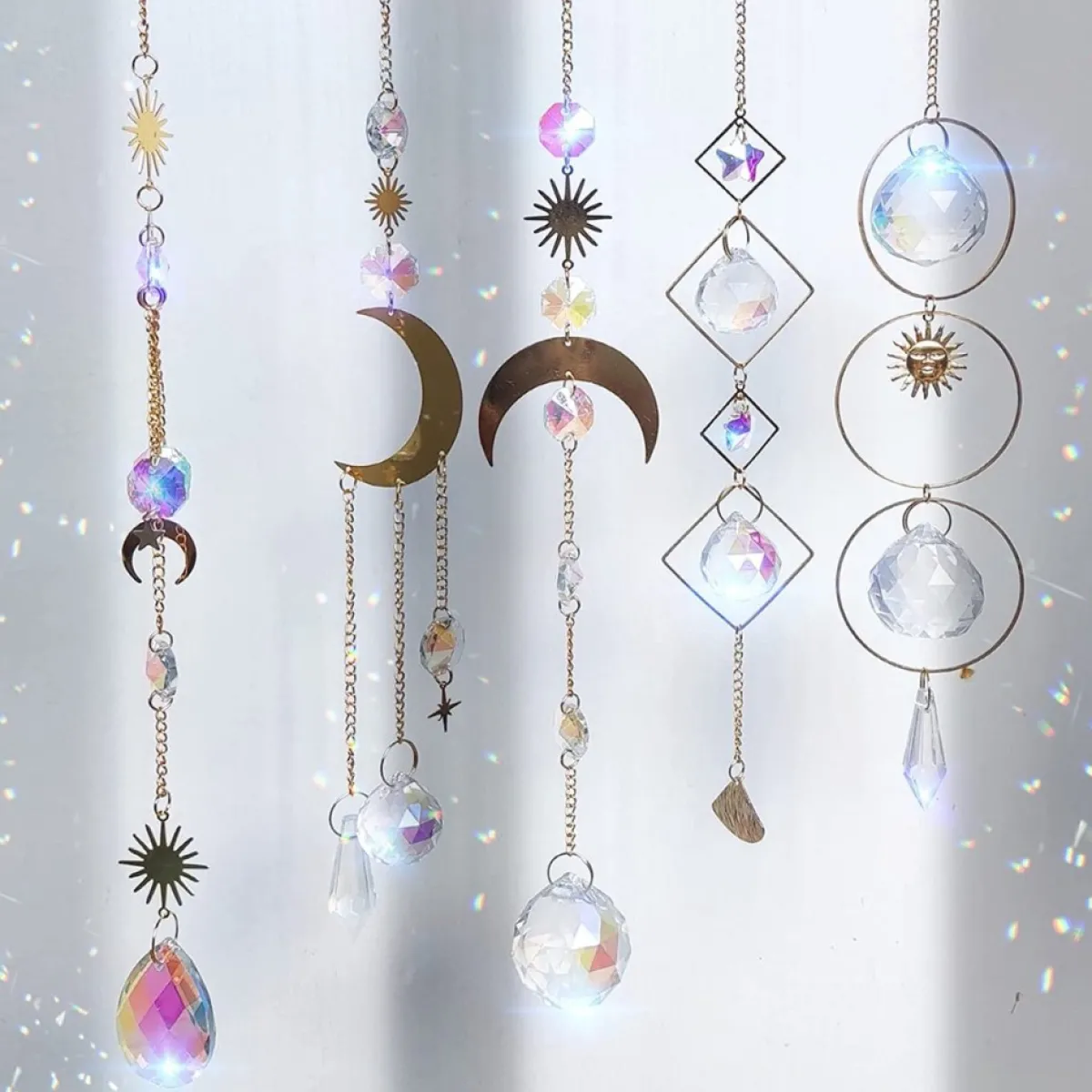 Nuyikaso Kersthanger>5 Stuks Zonnevangers Kristal Hangend Windspel Regenboog Zon Maan Hanger Kristallen Ornament Kristallen Ballen Voor Raam Huis Tuin Kerstmis Dag Feest Bruiloft Decoratie