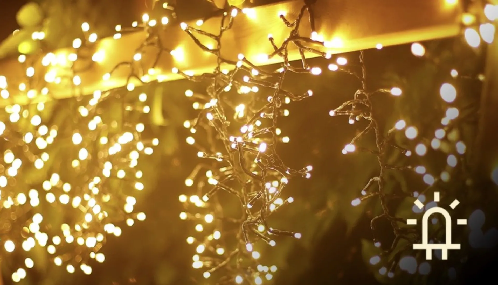 Aigostar Led Lichtsnoer - Lichtslinger - Led Lampjes Slinger - 4.5 Watt - 250 Leds - 10M - Ip44 Flash Sale