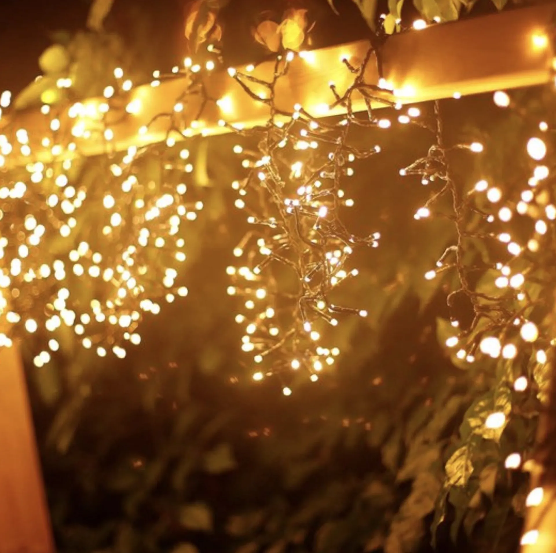 Aigostar Led Lichtsnoer - Lichtslinger - Led Lampjes Slinger - 4.5 Watt - 250 Leds - 10M - Ip44 Flash Sale