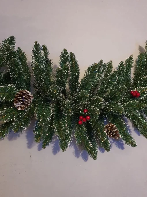 Black Box Guirlandes> Trees - Creston Swag Groen Met Bessen,Deneenappels Tips 144 L180X D25Cm