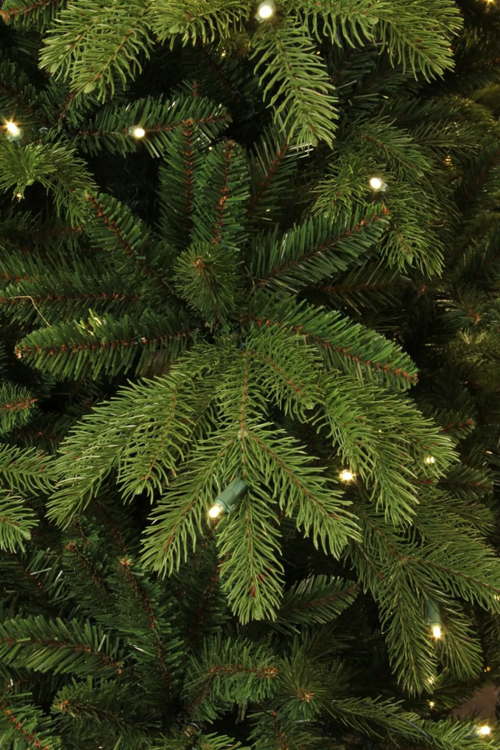 Black Box Trees Brampton Kunstkerstboom Slim Met Led Verlichting - H155 X O102 Cm - Groen New