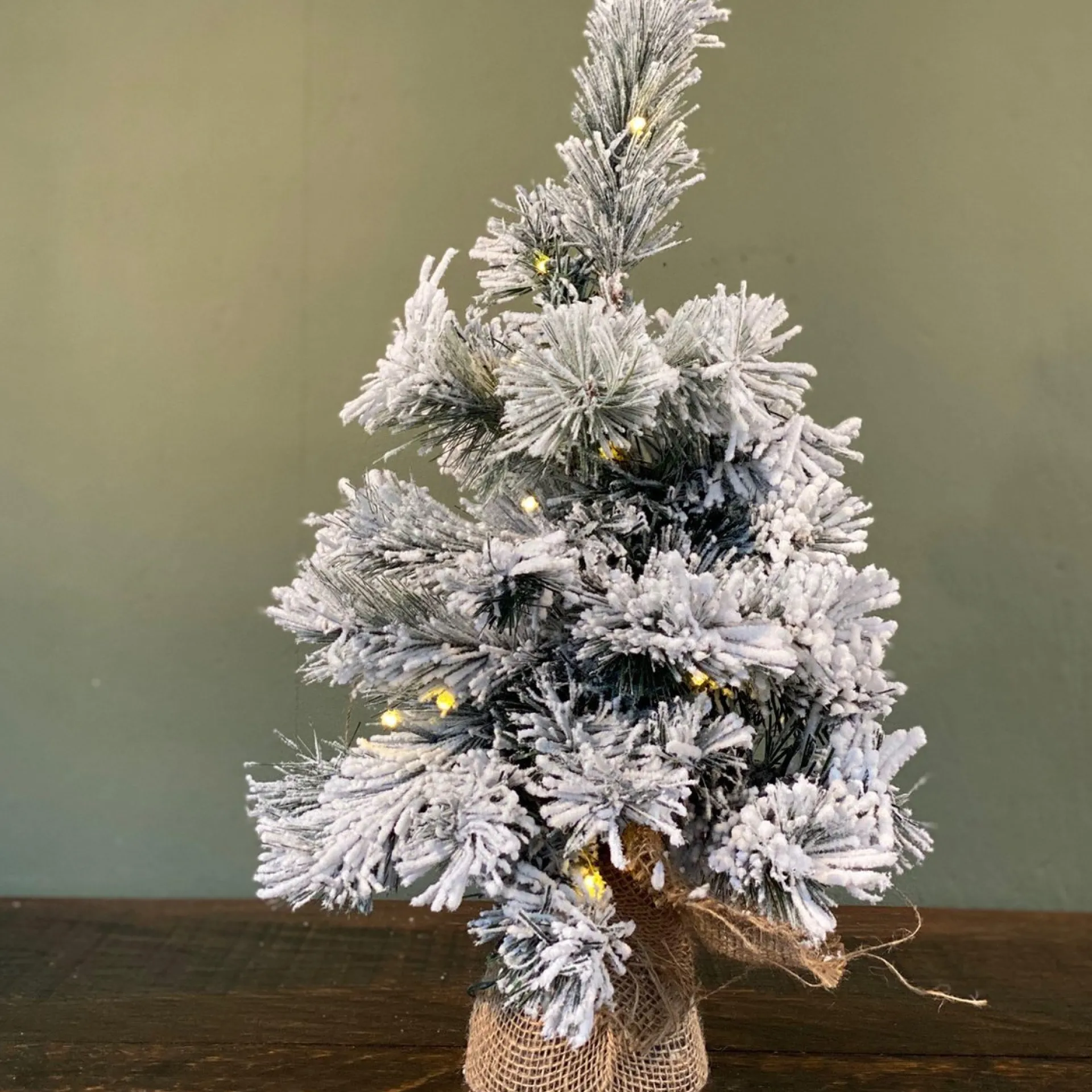 Xmasdeco Black Box Trees Dinsmore Kunstkerstboom In Jute Met Led Verlichting - H45 Cm - Frosted Green Best Sale