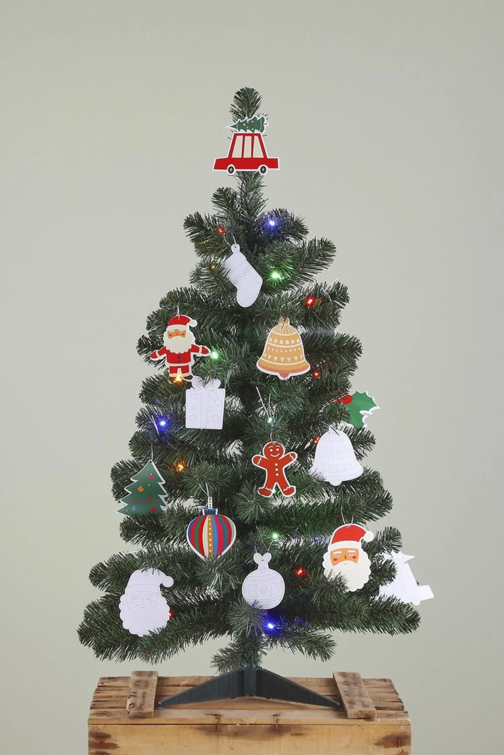 Black Box Trees Fay Kunstkerstboom Met 30 Ornamenten En Led Verlichting - H90 Cm - Groen Fashion