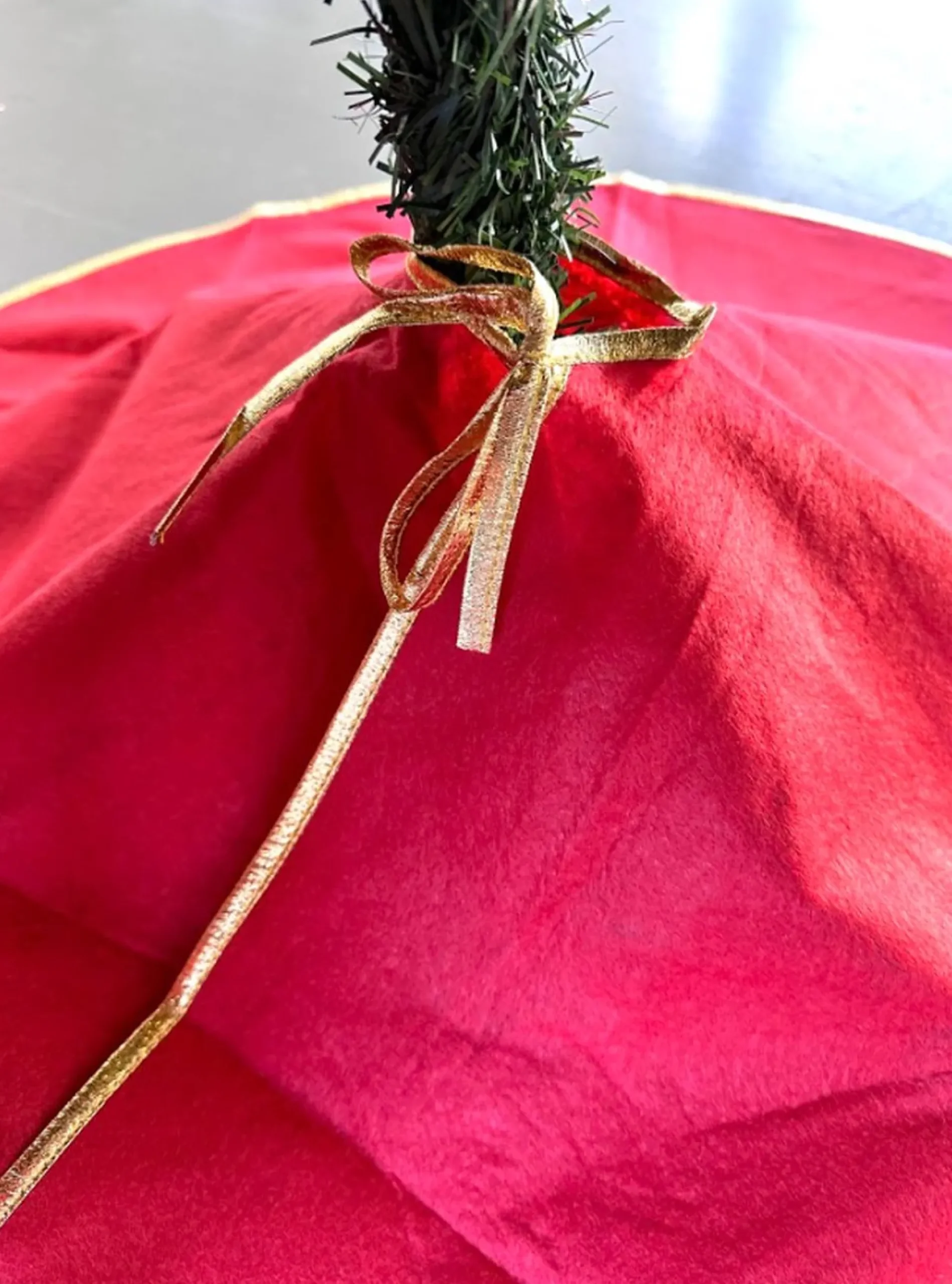 3 BMT 3Bmt Kerstboomkleed - Kerstboomrok - Rood - 90 Cm Hot