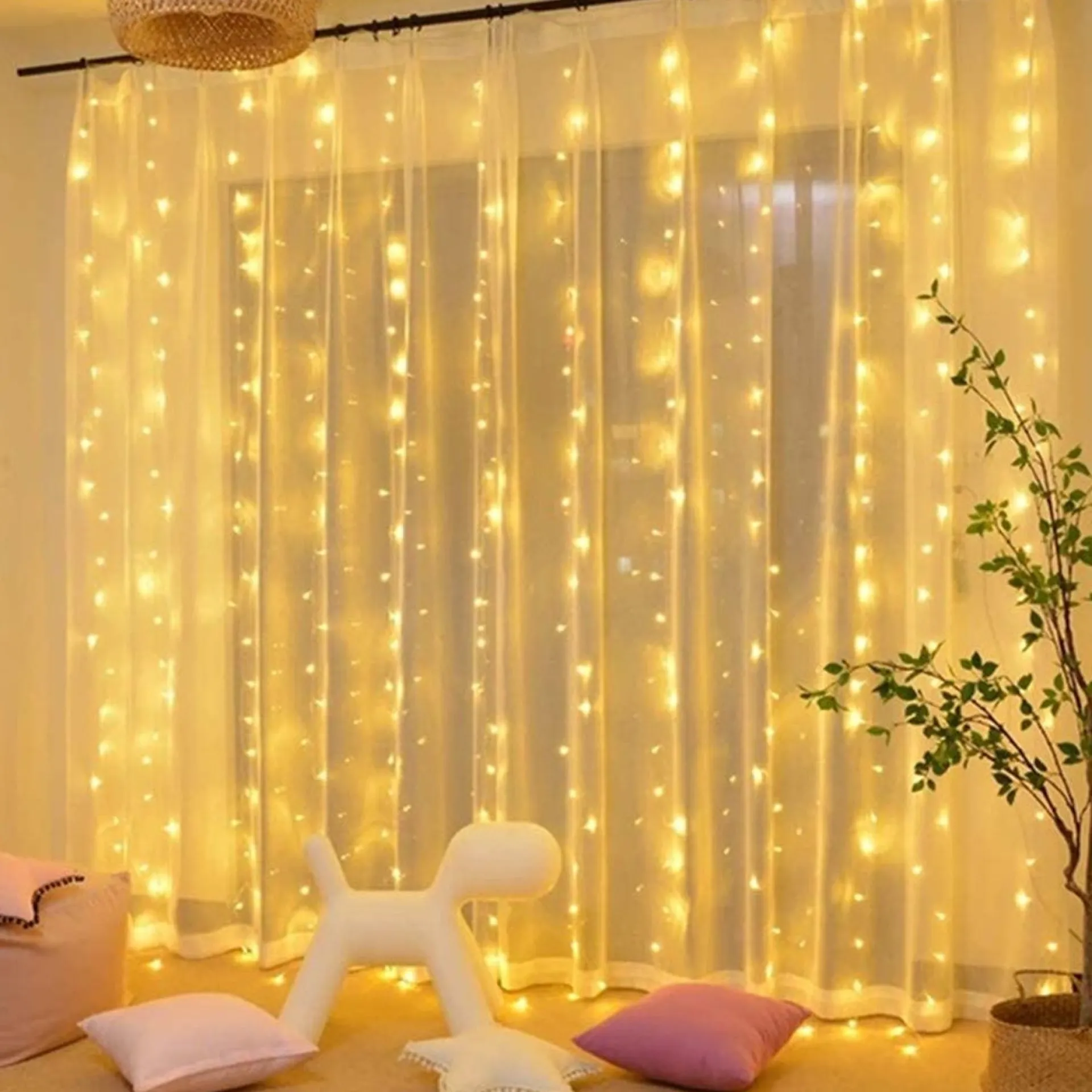 BOTC Led Lichtgordijn Sfeerverlichting - Inclusief Afstandsbediening - Led Kerstverlichting Lichtgordijn - 3 Meter - 300 Lichten - Warm Wit Best Sale