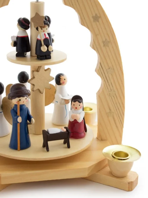 Brubaker Kerststallen> 2 Tier Houten Kerstpiramide - 30 Cm - Kerststal Christus Geboorte Met Maria En Josef, Engelen En Carol Zangers