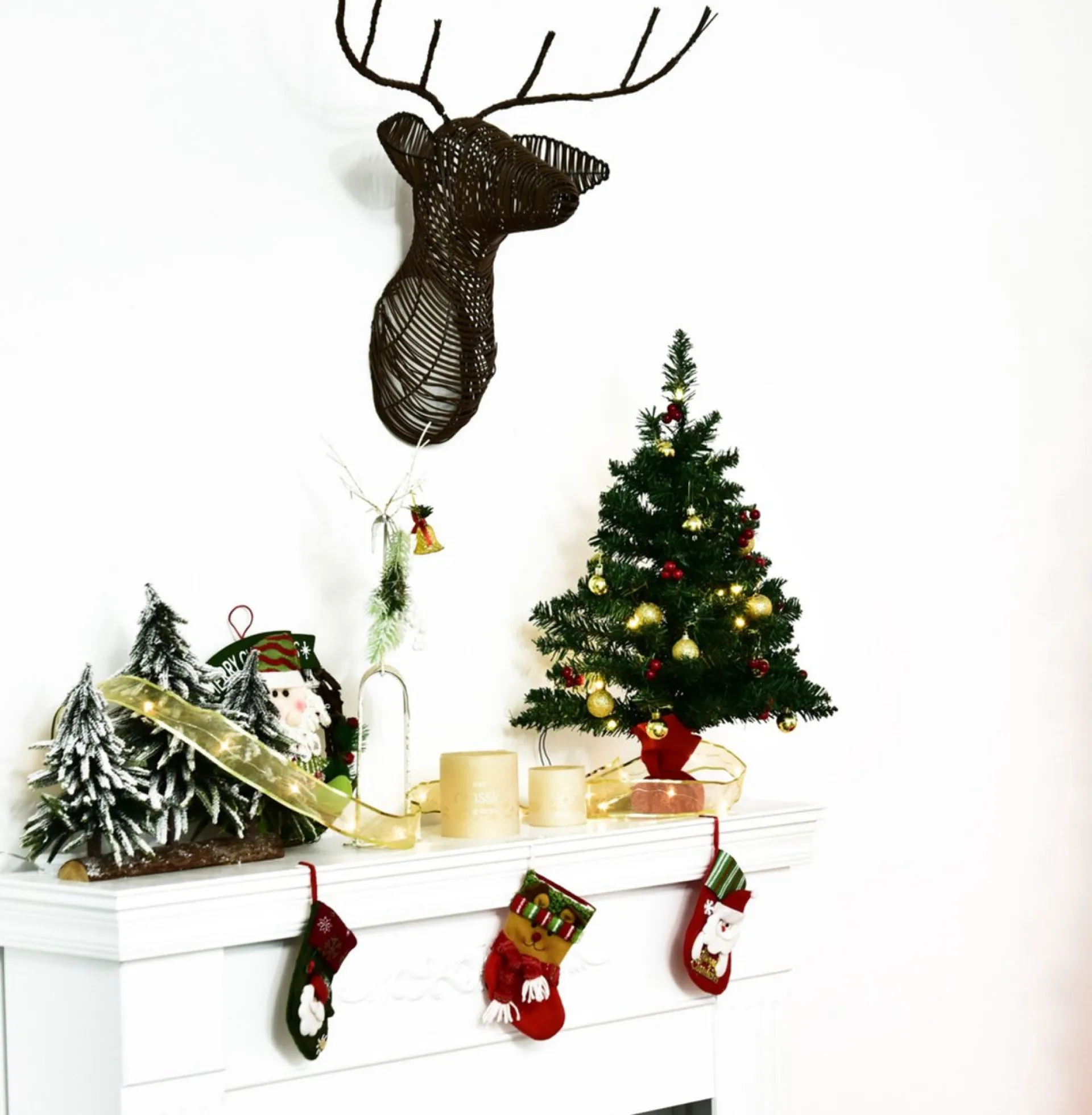 ChristmasGoodz - Kunstkerstboom - Kunstkerstboom Met Verlichting - 15 Led - Kerstballen - 60 Cm - Kerstboom Met Versiering Cheap