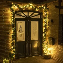 Merkloos Guirlandes></noscript>Dennenslinger/Dennen Guirlandes Met Kerstballen En Licht 500 Cm - Binnen / Buiten - Kerstslingers