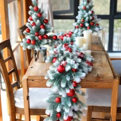 Trend24 Guirlandes></noscript>Guirlande - Kerst Guirlande - Kerstguirlande - Kerstslinger - Deurkrans - Dennenslinger - Kerstslinger - Dennentak - 180 Cm (360 Cm Samen) - Groen - Wit - 2 Stuks