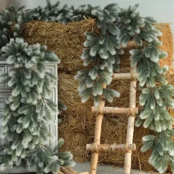 Trend24 Guirlandes></noscript>Guirlande - Kerst Guirlande - Kerstguirlande - Kerstslinger - Deurkrans - Dennenslinger - Kerstslinger - Dennentak - 180 Cm - Groen - Wit - 1 Stuk