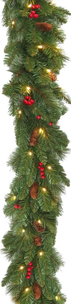 Our Nordic Christmas Guirlandes>Guirlande 274Cm Kerst Groen Met Rode Bessen En 50 Led Lichtjes