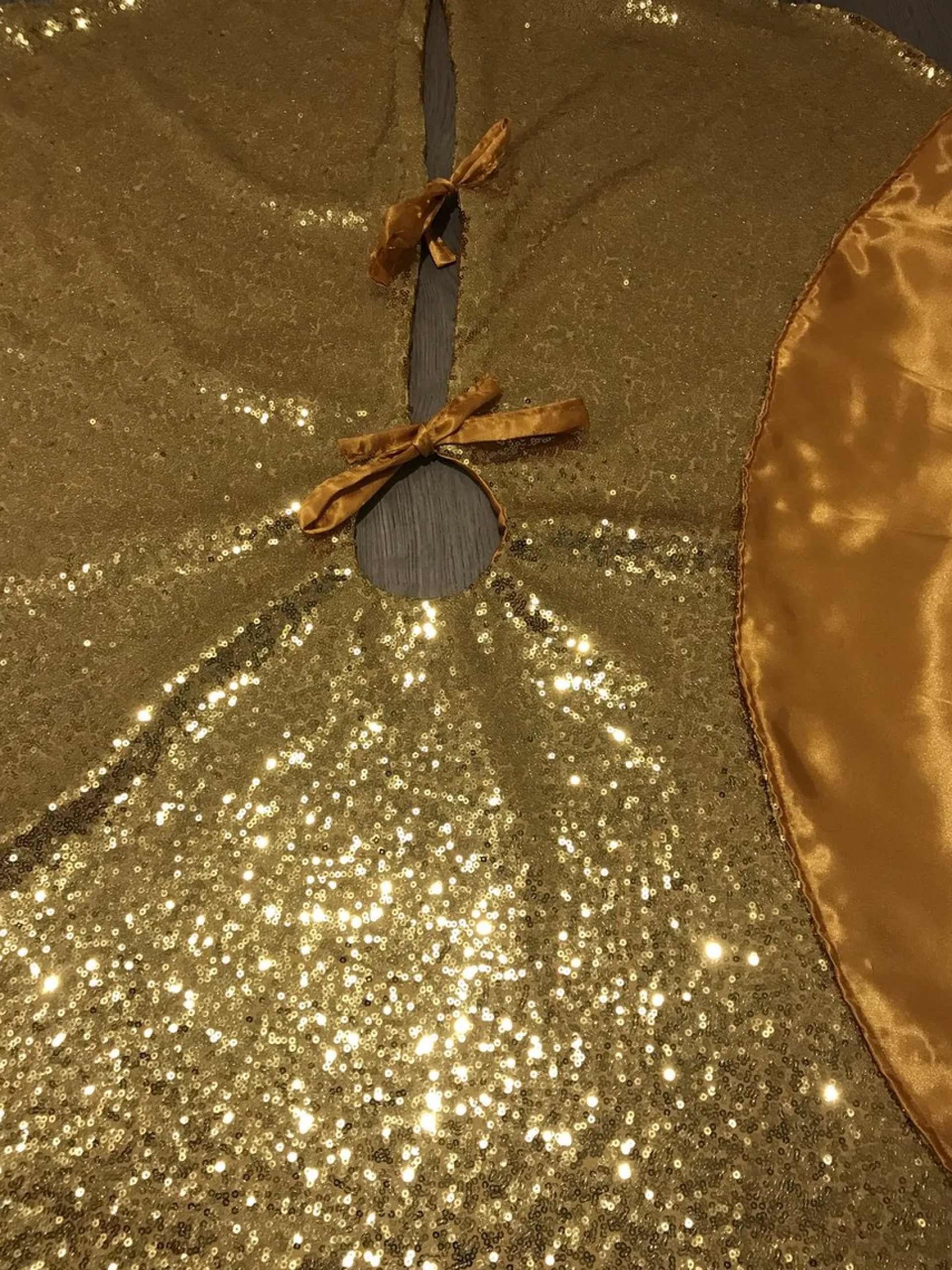 Gustiana ® Kerstboomrok - Kerstboomkleed - Kerstcadeau - Met E Pailletten O100 Cm New