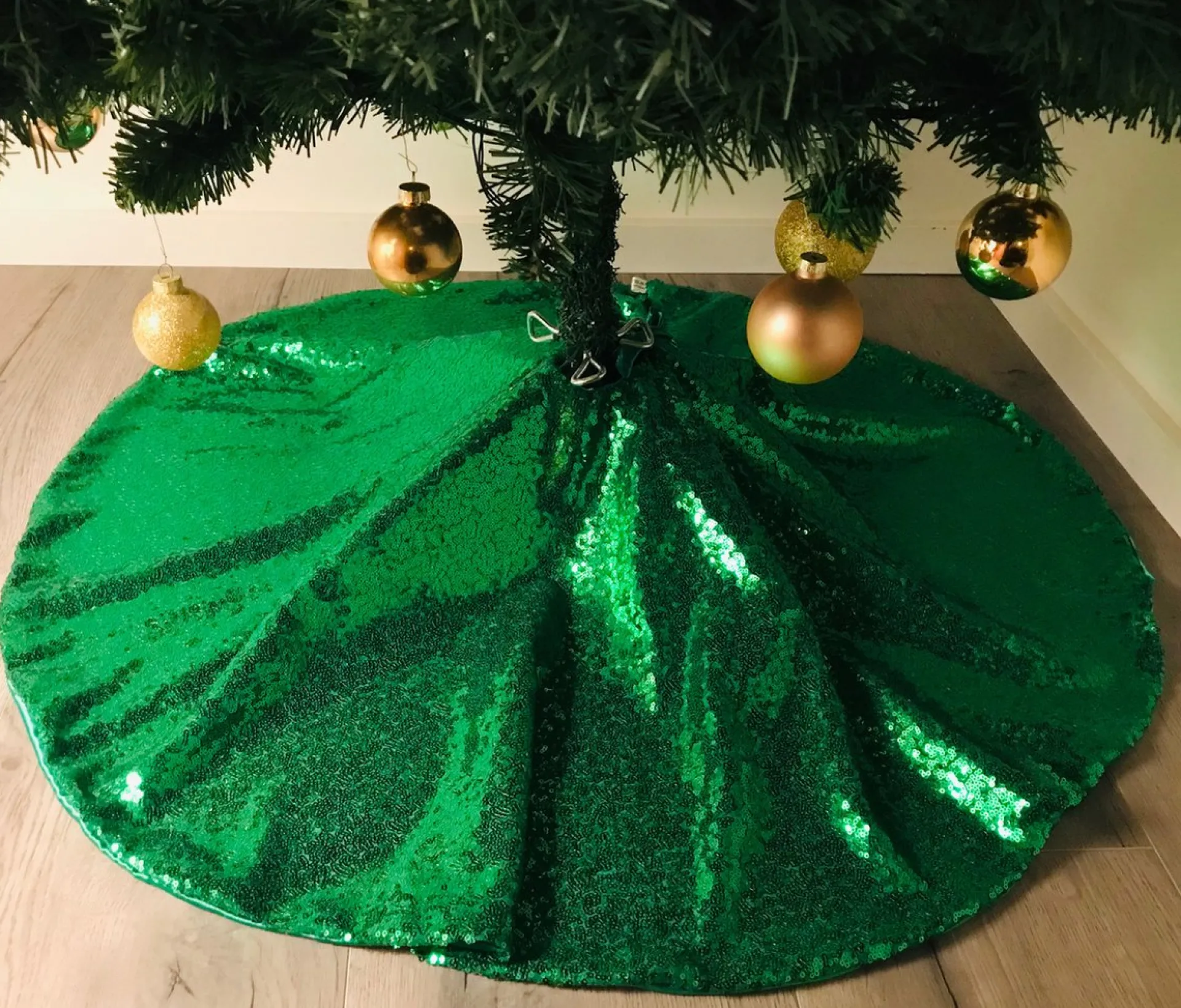 Gustiana ® Kerstboomrok - Kerstboomkleed - Kerstcadeau - Met E Pailletten O100 Cm Hot