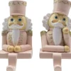 Merkloos Kerstsokken>Haak Kerstsok Set Van 2 Notenkraker 12 Cm Roze Wit Kunststof Kerstdecoratie
