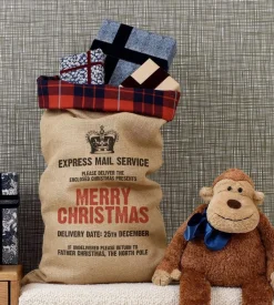 Harrow and Green Kerstsokken> - Exclusieve Kerstzak 'Express Mail Service' Met Tartan Band - Uniek - Tartan From Scotland