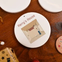 Merkloos Kersthanger></noscript>Harry House Christmas Ornament - Ceramic Ornament - Merry Christmas -Kerstversieringen - Kerstcadeaus - Kersthanger - White