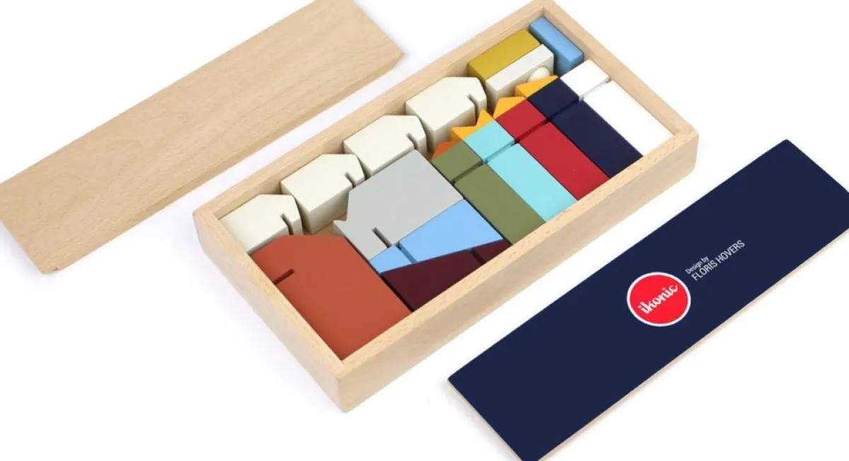 Ikonic Kerststallen> Toys - Houten Kerststal - Floris Hovers