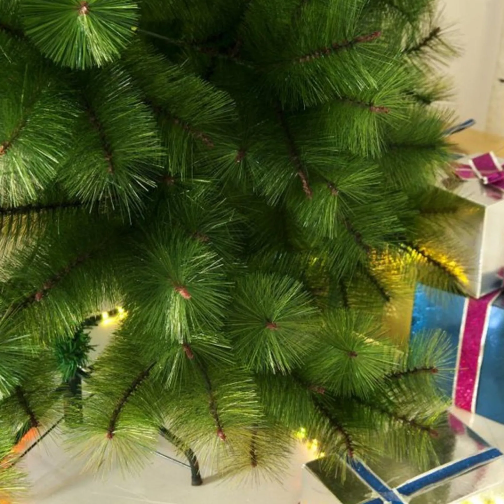 ChristmasGoodz Kerstboom - Kunstkerstboom - Kunstkerstboom 210 Cm - H 210 X B 90 Cm New