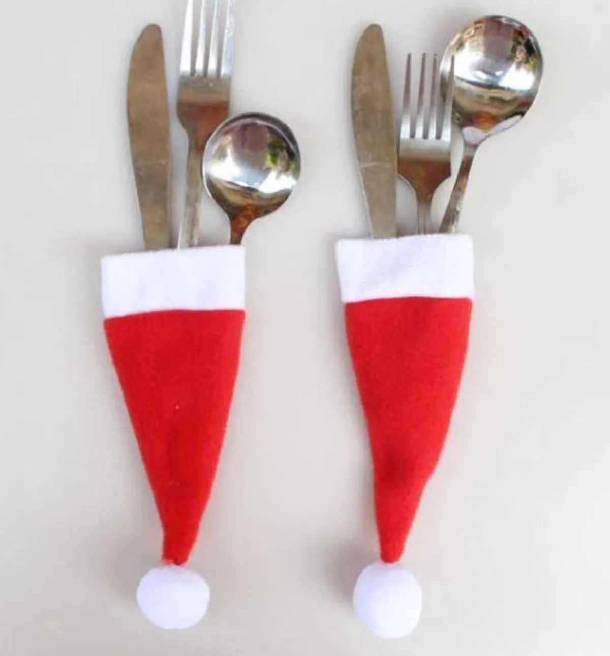 Merkloos Kerststukjes>Kerstdecoratie Voor Bestek - 4 Stuks - Kerstmuts Voor Bestek - Kerstdecoratie Voor Aan De Tafel - Kerst Bestek - Kerstmuts - Voor De Kersttafel - Eier Warmer - Kerstmuts Decoratie - Kerstman Hoedjes Als Decoratie - Kerstfeest - Kerstsok - Bestekset