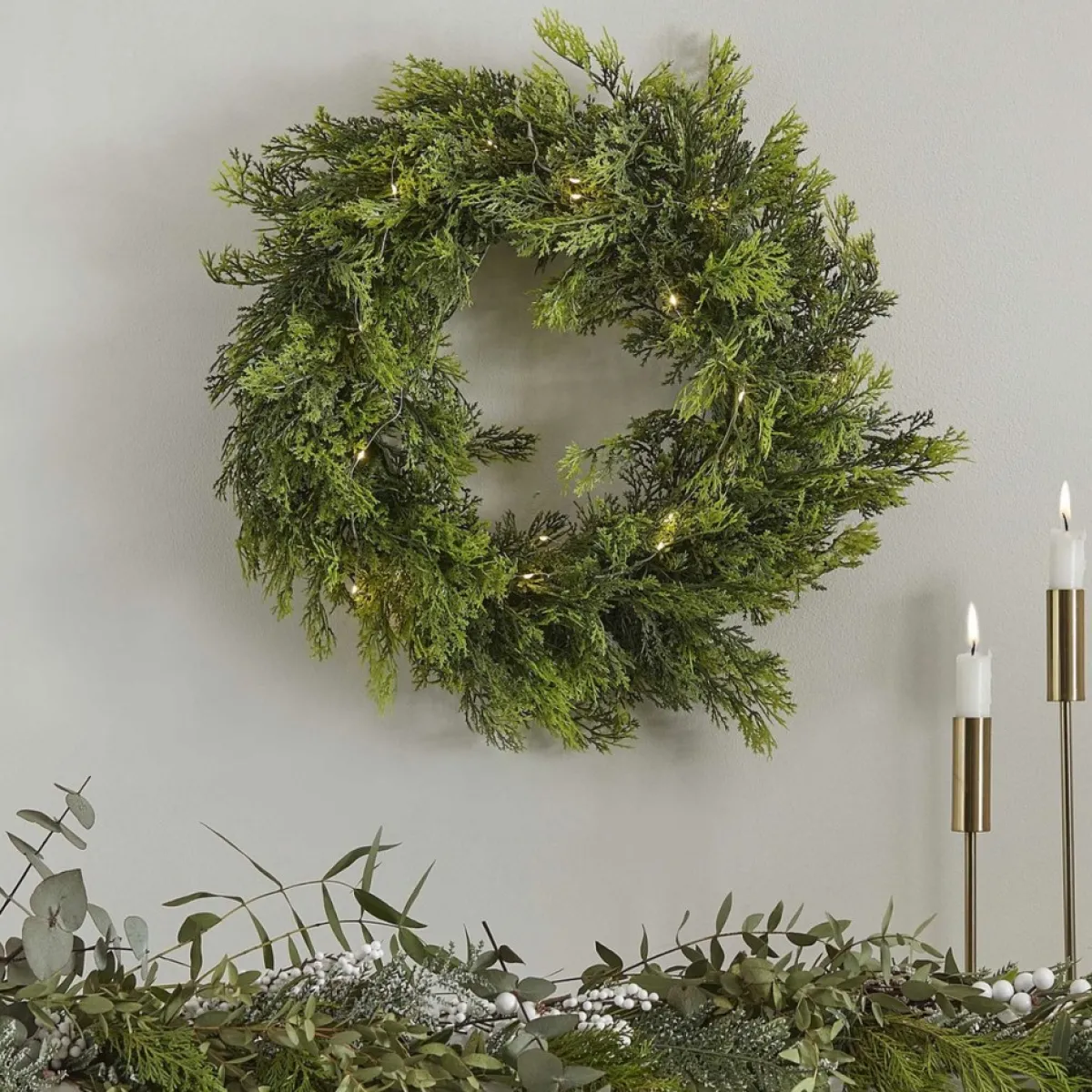 Ginger ray Kerstkransen>Kerstkrans Cederpijnboom Met Lichtjes - 45 Cm