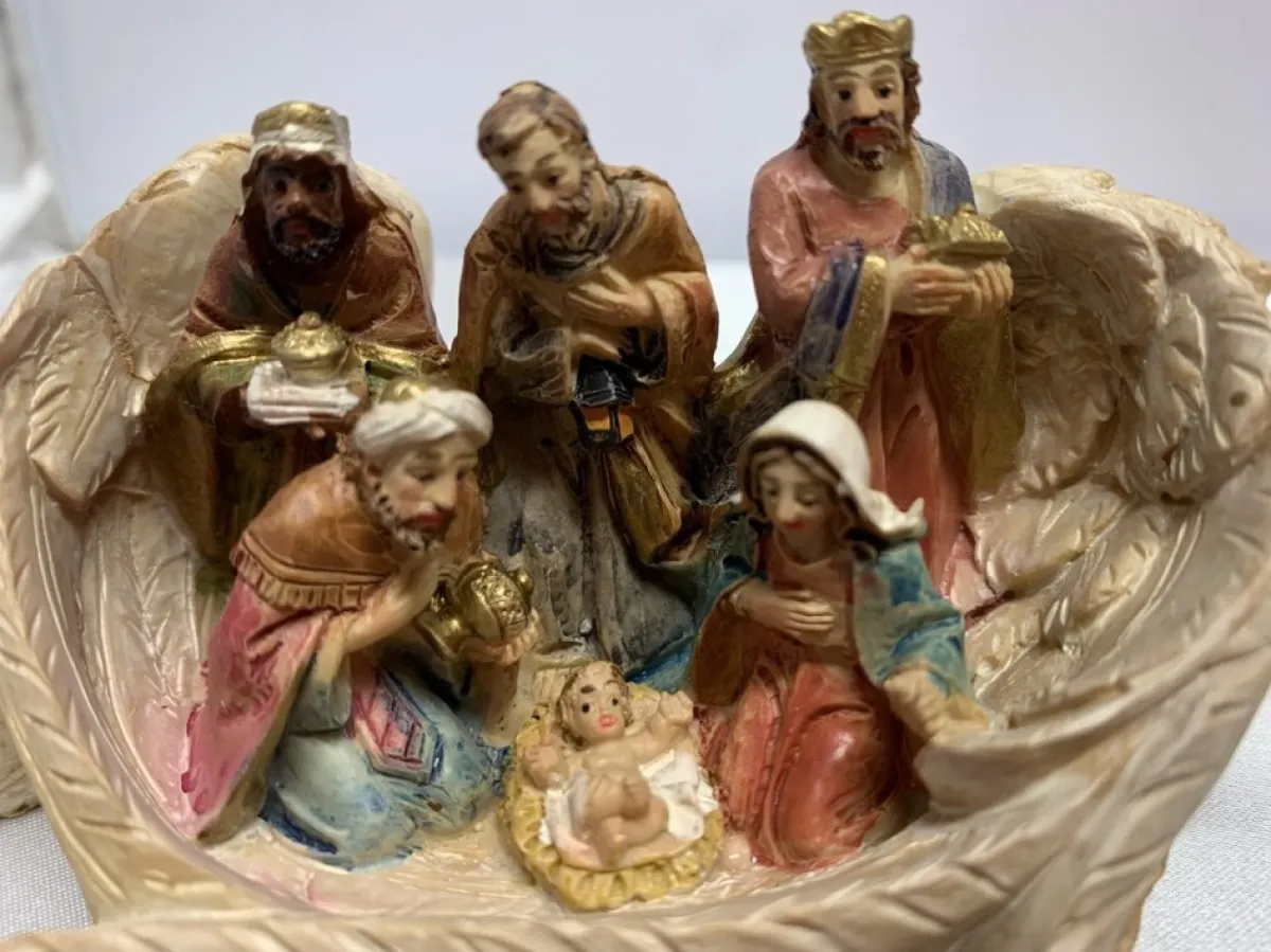 Eigenmerk Home made Kerststallen>Kerststal In Engelen Vleugels