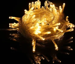 VUBIO Kerstverlichting 10 Meter 100 Lampjes - Led Slinger - Lichtsnoer - 8 Verschillende Programma's - Geschikt Voor Binnen En Buiten Outlet