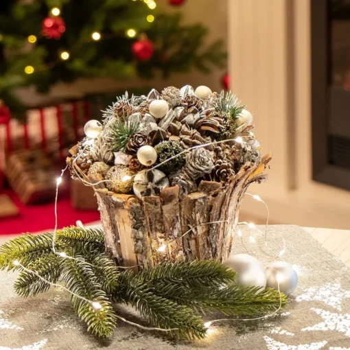 * Kerststukjes>Kerstversieringen In De Bloempot, Verschillende Soorten Dennenappels In De Decoratieve Schorspot, Handgemaakt Bloemstuk Als Tafeldecoratie (1 Stuk, 18 Cm, Wit, Kralen)
