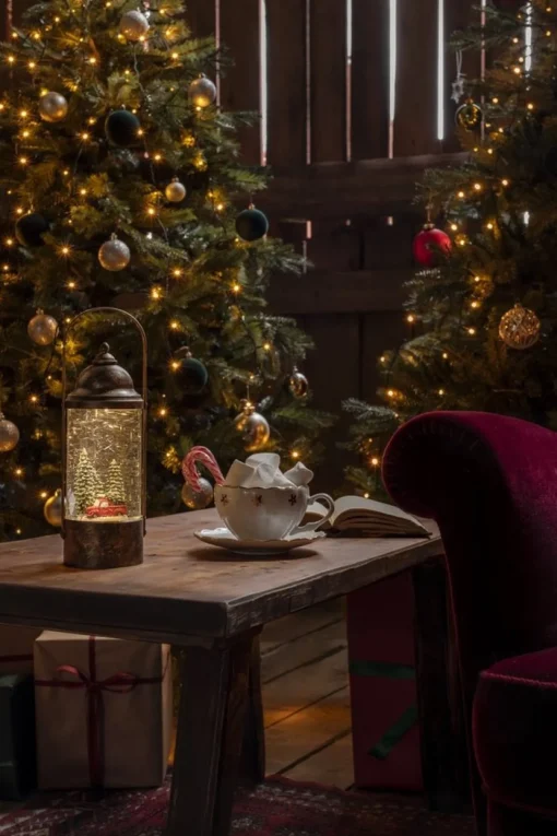 Konst Smide Kerstbeelden>Konstsmide Lantaarn Met Kerstscene Sneeuw En Led