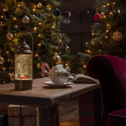 Konst Smide Kerstbeelden></noscript>Konstsmide Lantaarn Met Kerstscene Sneeuw En Led