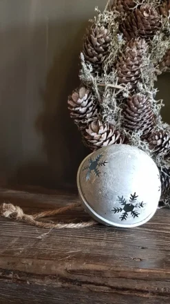 b-home-interieur.be Kerstkransen>Krans Dennenappel - Decoratieve Krans - Krans Boommos/Fijnspar- Diameter 30 Cm - Hoogte 11 Cm