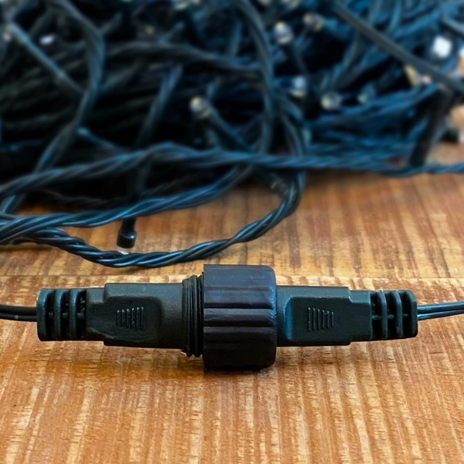 Solistech Led Kerstverlichting Buiten - 120M - 1200 Lichtpuntjes - Ip44 Waterbestendig - Warmwit 2700K - Donkergroene Kabel - Kerst Verlichting Voor Binnen En Buiten - Zeer Energiezuinig 14,4W Cheap