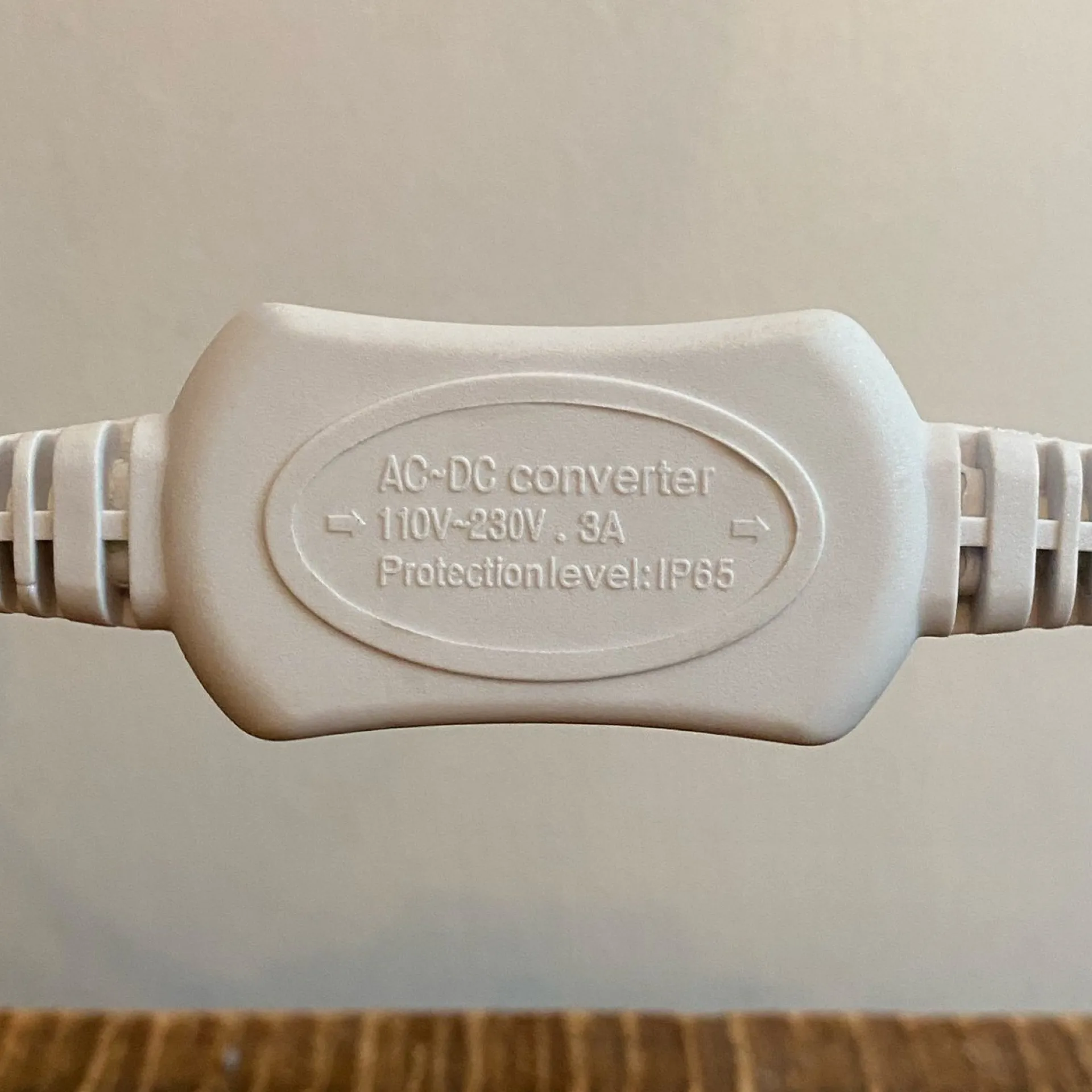 Solistech Led Kerstverlichting Eter Koppelbaar - 100 Lichtpuntjes - Ip65 Waterdicht - Warm Wit 2700K - Hoogwaardige Rubberen Kabel - Energiezuinig 6W - Incl. Stekker 10 M Discount