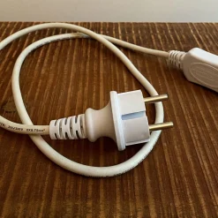 Solistech Led Kerstverlichting Eter Koppelbaar - 50 Lichtpuntjes - Ip65 Waterdicht - Extra Warm Wit 2200K - Hoogwaardige Rubberen Kabel - Energiezuinig 3W - Incl. Stekker 5 M Sale