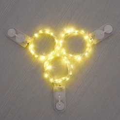 Wondersathome Kersthanger>Led Lampjes - Kerstlampjes - Kerstverlichting - 20 Warm Wit Lampjes - 2 Meter - Inclusief Batterijen - Lichtsnoer - Sfeerverlichting - Draadverlichting -