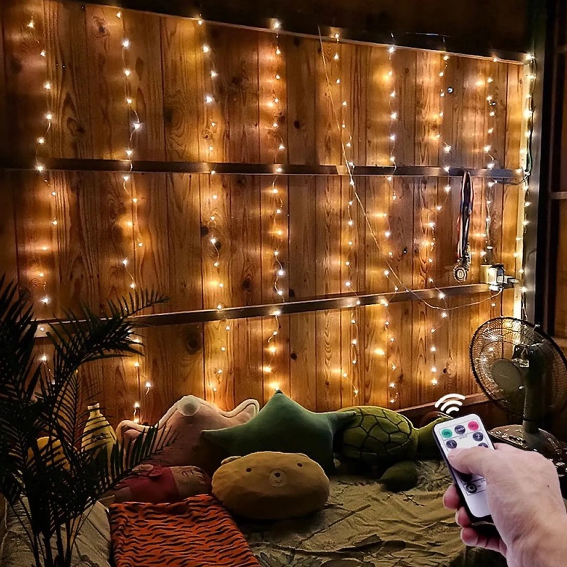 ‘Merkloos’’ Led Lichtgordijn Sfeerverlichting - Incl. Batterijen, Afstandsbediening En Spijkertjes - 3X3 Meter - Warm Wit - Sfeerverlichting Voor Binnen En Buiten - 300 Leds Cheap