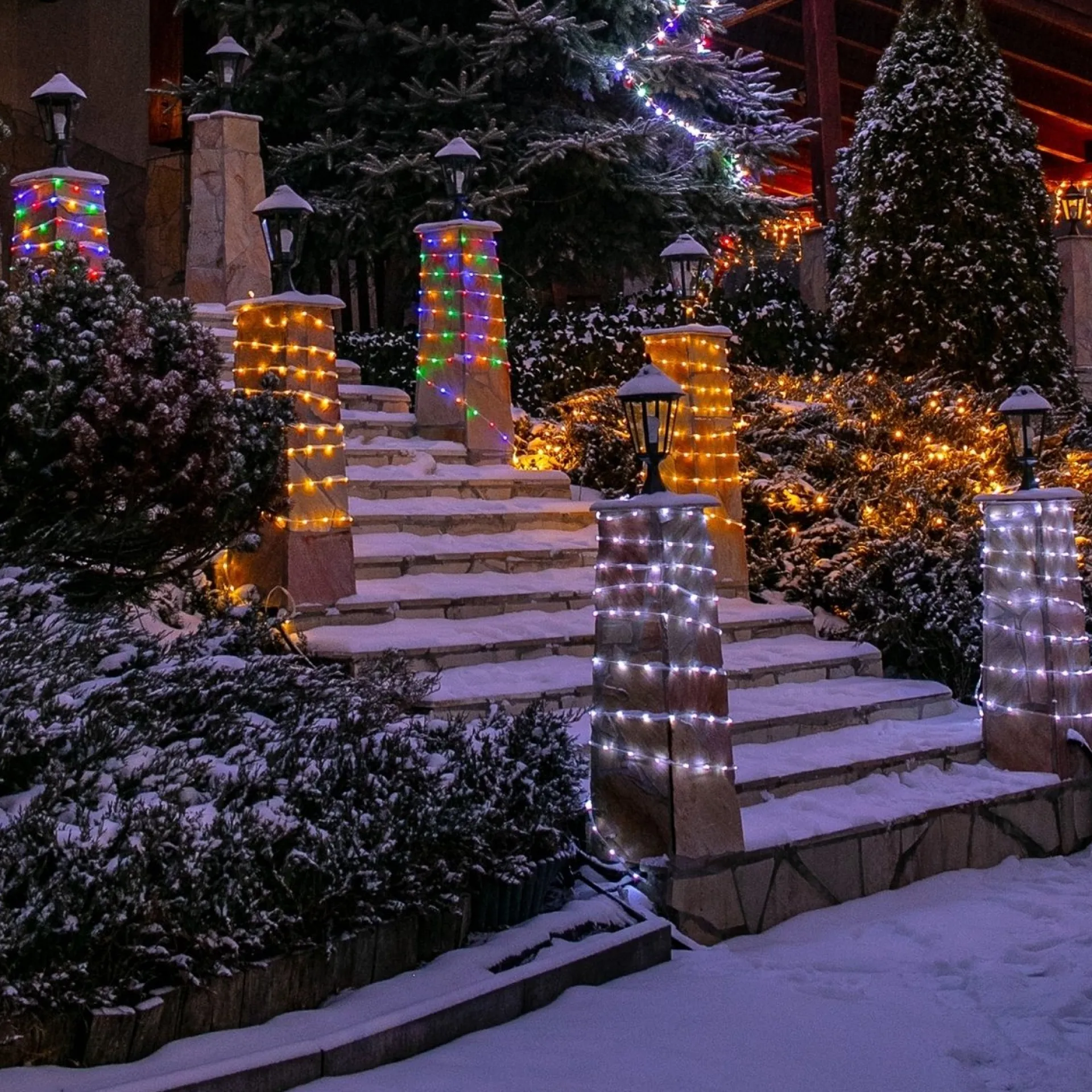 Trend24 Lichtslang Buiten - Kerstverlichting Buiten - Kerstverlichting Binnen - Kerstversiering - Lichtsnoer - Slangverlichting - Voor Binnen En Buiten - Solar - Op Zonne Energie - 10 M - Koud Wit Shop