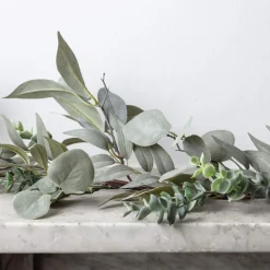 * Kerstkransen></noscript>Lights4Fun Kerstset 1,5 M Eucalyptus - Laurierkerstslinger & 50 Cm Kerstkrans