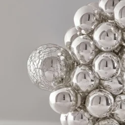 Loberon Kerstkransen></noscript> Kerstballenkrans Irvillac Antiekzilverkleurig