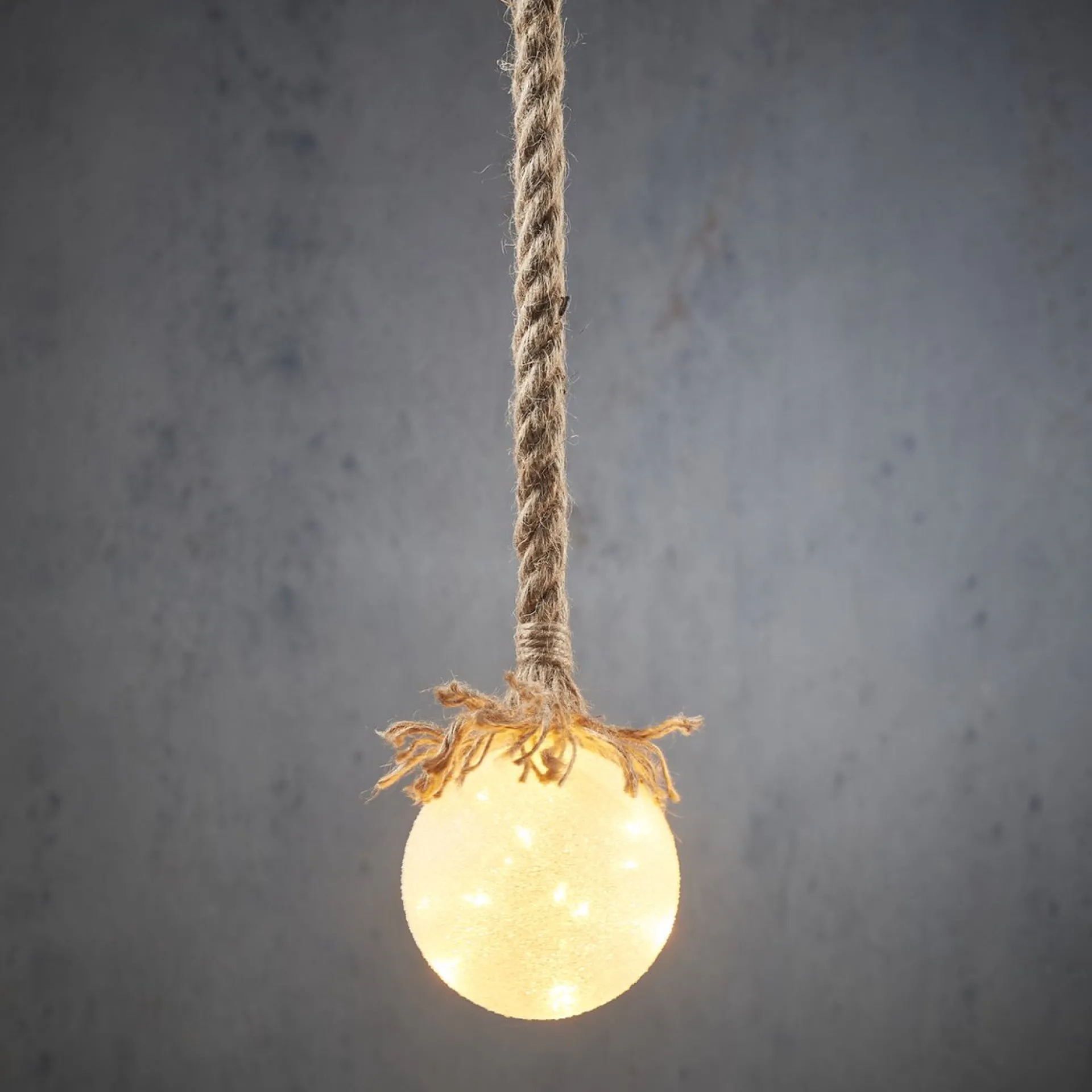 Luca lighting Bal Aan Touw Kerstverlichting Met 15 Led Lampjes - H90 X O10 Cm - Frosted White Cheap