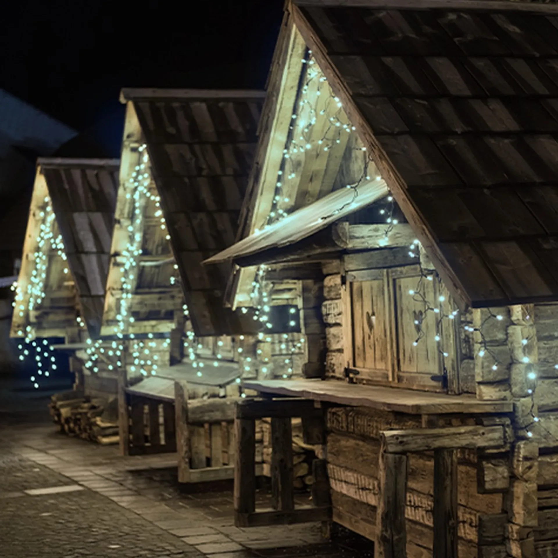 Luksus ™ Led Gordijn - Ijspegel Verlichting | Dual Color 1440 Led Lampjes Extra Warm Wit + Koud Wit | Voor Binnen En Buiten | 30 + 10 Meter Snoer | 9 Lichtstanden & Timer Functie Best