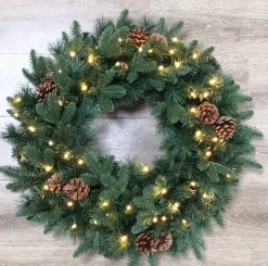 Meisterhome® Kerstkransen>Meisterhome Kerstkrans Van 50 Cm - Met Gratis Ophangbeugel En 50 Warmwitte Led's - Rode Bessen - Dennenappels