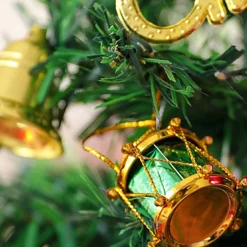 Merkloos Mini Tafel Kerstboom - Inclusief Versiering - Miniatuur Dennenboom - Met Hangende Ornamenten -Kerstversiering - Kleine Kunstmatige Kerstboom - Kerstversieringen - Minikerstboom - 50Cm Store