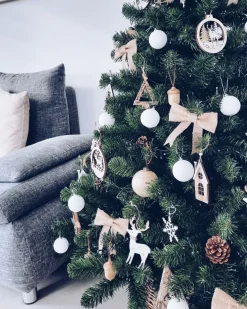 Royal Christmas - Kunstkerstboom - Oregon Deluxe Pvc Met Warm Led - Snel Opgebouwd - Hoogte 180 Cm - 300 Warm Led Lampjes - 794 Takken Online