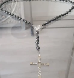 CrystalDesign Kerstkransen></noscript>Rozenkrans, Paternoster Gemaakt Met Hematiet Kralen En Kristal Van Swarovski, Gebedssnoer, Rozenkransgebed, Kruisteken, Meditatie, Spiritueel, Geloof, Geloofsteken, Cadeau, Ketting, Kruis, Gebed, Gebedssnoer, Gebedsketting, Kerstpakket Cadeau