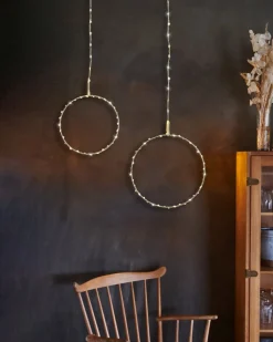 Sirius Home Kerstkransen></noscript>Sirius Liva Cirkel Lichtkrans Kerstverlichting - D 20 Cm - Zilver - 60 Leds - Op Batterijen