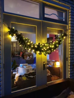 Triumph Tree Guirlandes><noscript><img width=