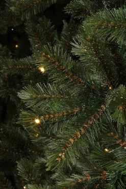 Triumph Tree Kunstkerstboom Forest Frosted Pine - 215 X 140 Cm - 304 Led Warm Wit - Donkergroen Hot