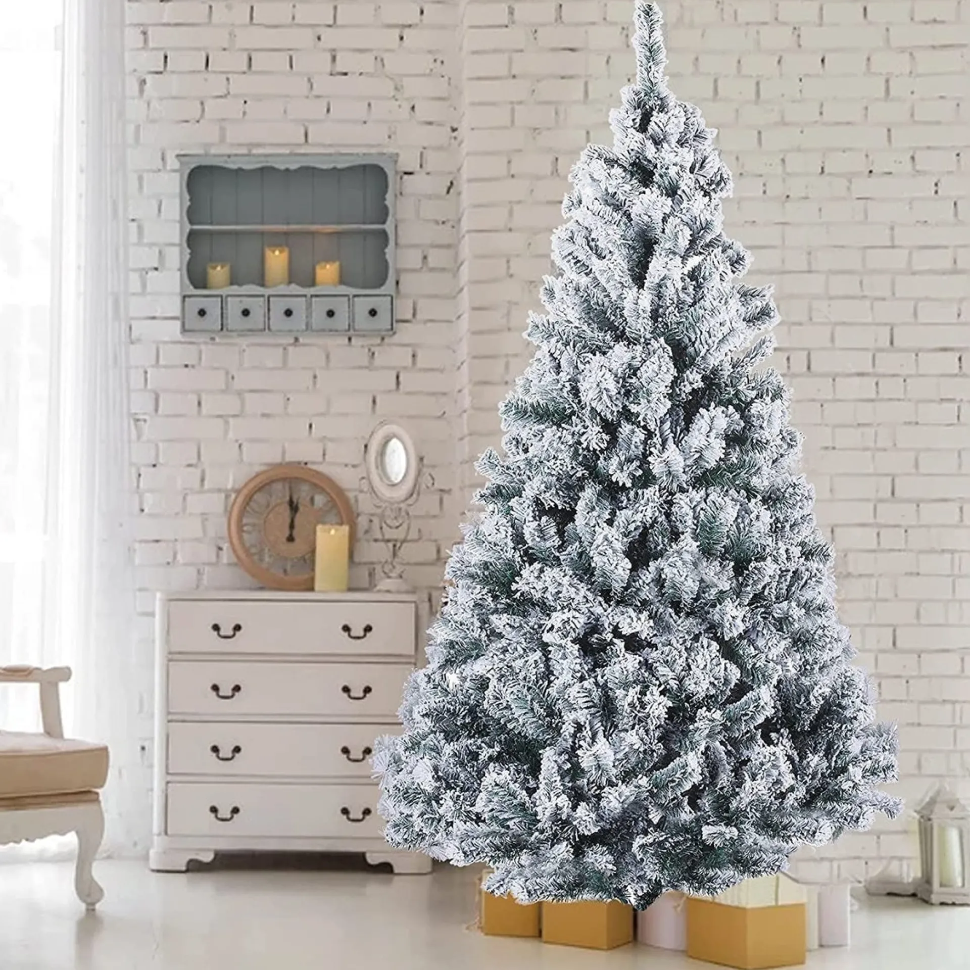 uten Luxe Uitvoering Kunstkerstboom Met Sneeuw - 180Cm Hoog - Incl 300 Led Verlichting - 700Takken / Outlet