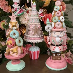EDG - Enzo De Gasperi Kerstbeelden></noscript>Viv! Christmas Kerstbeeld - Kerst Notenkraker Donut Hoed - Roze Groen - 34Cm