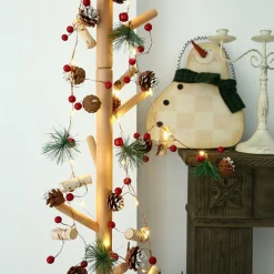 Merkloos Xtraworks - Naturaal Led Lichtsnoer Met Dennenappels, Rode Bessen En Houten Elementen - Decoratie Voor Binnen En Buiten - 2 Meter 20 Lichten - Warm Licht Clearance